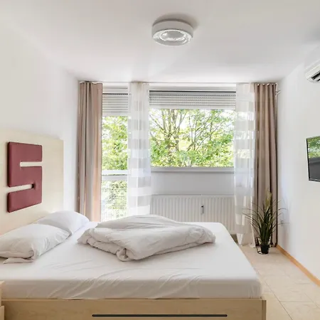 Sinus Premium Vizparti Studioapartman 4*